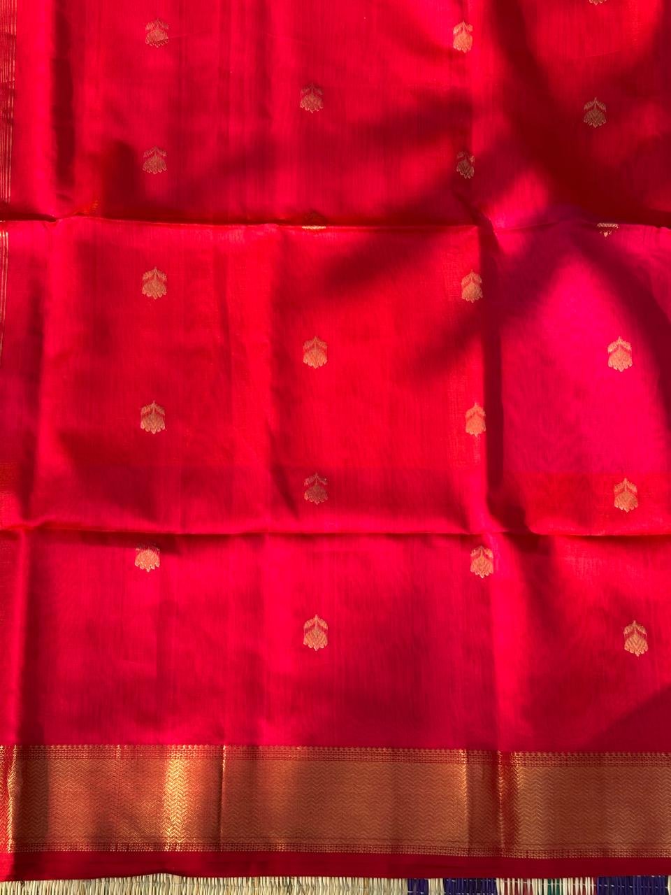 Sunset blush maheshwari silk by cotton saree with zari border